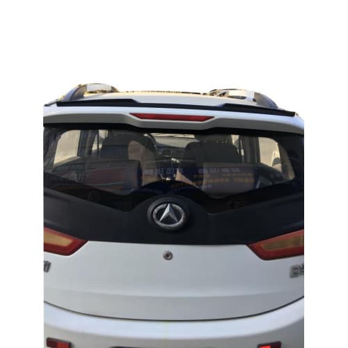 Eleron portbagaj / haion universal negru lucios COD: UNIV-091 3