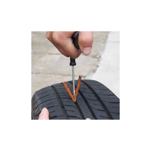 Set reparatie vulcanizare anvelope tubeless cu chei snururi si cutter Cod: TR542 4