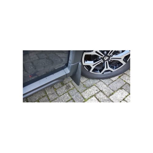 Set aparatori noroi fata Duster II 2018-> Cod: 8201700279 2