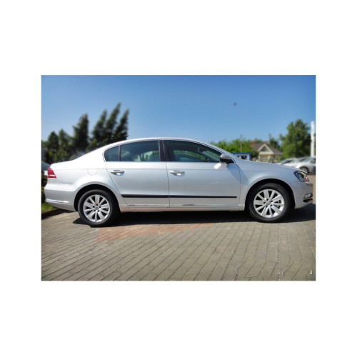 Set 4 bandouri usa compatibil Volkswagen Passat B7 Sedan 2010-2014 Cod: F-16/20